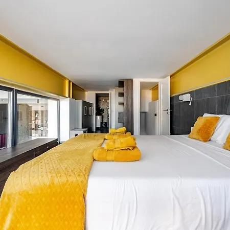 Luxury With Pool Apartament *